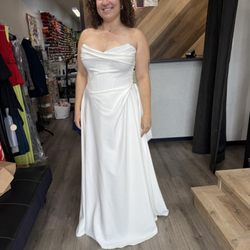 American Freestyle Alterations - Picking up my dress after 2 fittings!