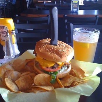Dax's Bar & Grill - a cheeseburger and chips - American Near Me - Richland, Washington