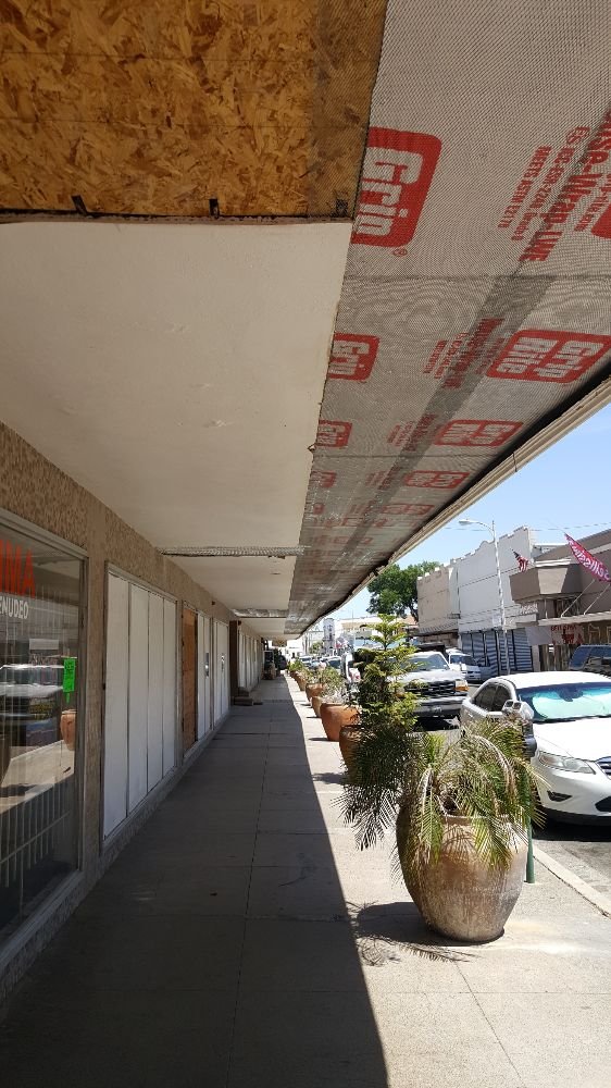 Slide of R & L Roofing