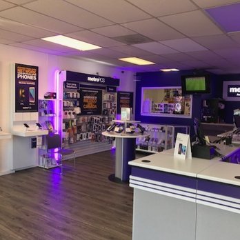 Metro By T-Mobile - Mobile Phone Repair Near Me - Dale City, Virginia Metro By T-Mobile - Mobile Phone Repair Near Me - Dale City, Virginia