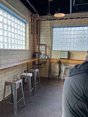 Hitchhiker Brewing - Brewery & Tap Room by null