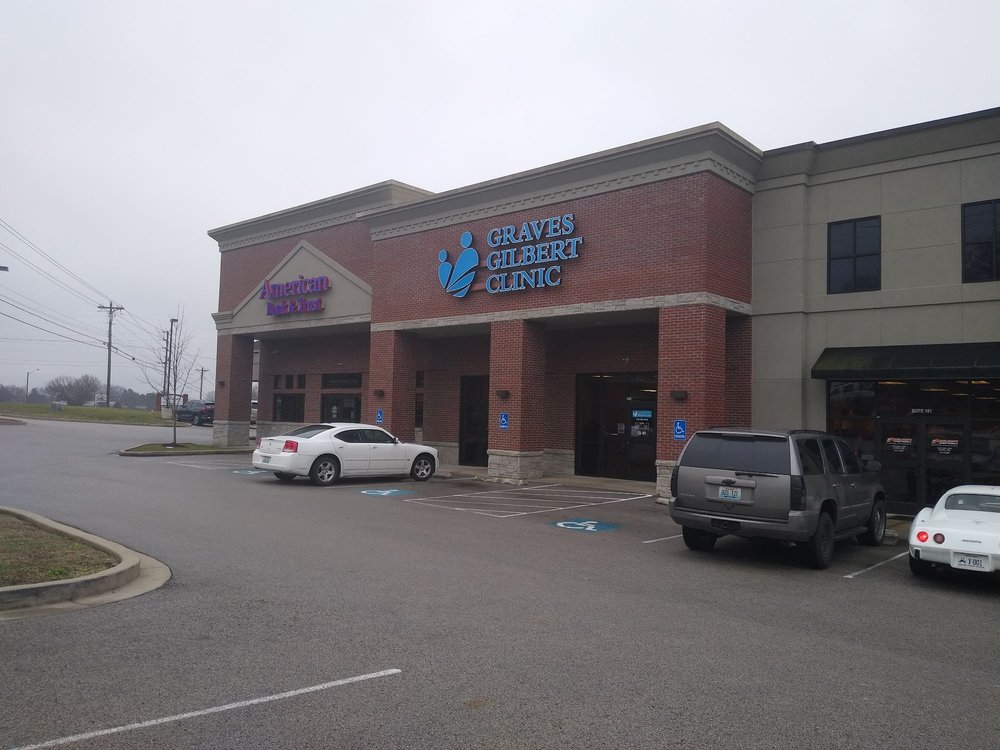 GRAVES GILBERT CLINIC PEACHTREE PLACE Updated September 2024 5575