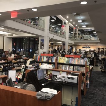Barnes & Noble - Inside -- 3 February 2020. - Bookstores Near Me - Cleveland, Ohio Barnes & Noble - Inside -- 3 February 2020. - Bookstores Near Me - Cleveland, Ohio