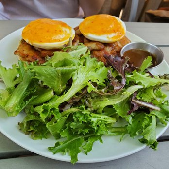 Té - Asian Fusion Near Me - Toronto, Ontario