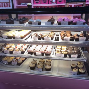 Smallcakes Cupcakery - Marietta - Bakeries Near Me - Marietta, Georgia Smallcakes Cupcakery - Marietta - Bakeries Near Me - Marietta, Georgia