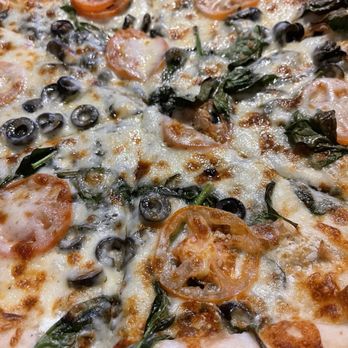 Oz Pizza - White pizza added spinach & - Pizza Near Me - Fairburn, Georgia