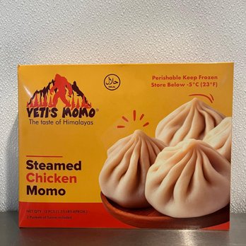 茶 MOMOS Tibetan Vegetable Momos with Spicy Sesame Tomato Chutney • The