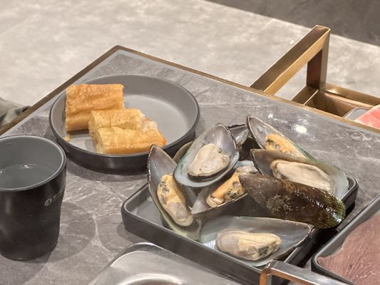 Liuyishou Hotpot Dallas by null