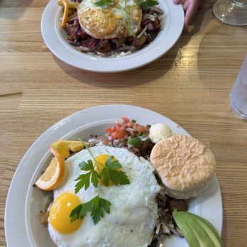 Cheff Che Cafe & Bar - Mexican skillet - Empanadas Near Me - San Jose, California