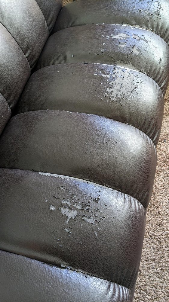 Kamals Flooring, Rugs and Upholstery - upholstery in Cedar Rapids, IA