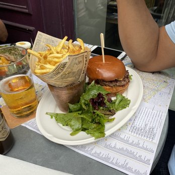 Les Antiquaires - The Burger (yes) - Bistros Near Me - Paris, 75