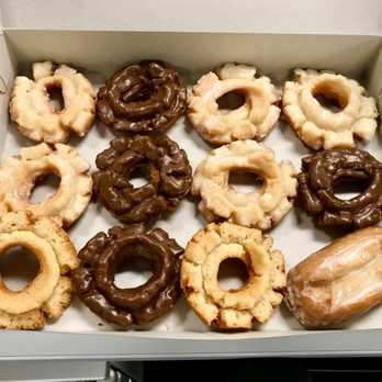 Jon's Donuts - a box of doughnuts - Donuts Near Me - Torrance, California Jon's Donuts - a box of doughnuts - Donuts Near Me - Torrance, California