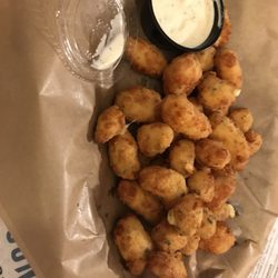 Pounder’s Bar and Grill