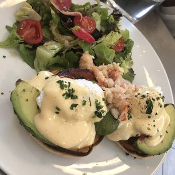 Eden - Eggs Benedict with crab meat - New American Near Me - Chicago, Illinois