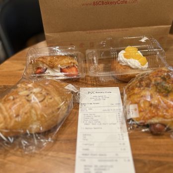 85°C Bakery Cafe - Cheesy hot dog roll and danishes - Coffee & Tea Near Me - Chino Hills, California