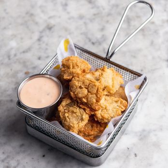 Sam's Crispy Chicken - a basket of fried chicken - Food Delivery Services Near Me - Miami, Florida Sam's Crispy Chicken - a basket of fried chicken - Food Delivery Services Near Me - Miami, Florida