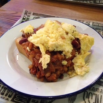 Red's True Barbecue - Pit Beans and scrambled egg on Grilled Texas Toast - Barbeque Near Me - Manchester, XGM