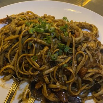 yummyページ YUMMYS KOREAN & JAPANESE FUSION CUISINE - Updated August