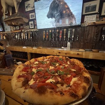 Prospector's Pizzeria & Alehouse - Boreal Forest, very good! - Pizza Near Me - Denali, Alaska Prospector's Pizzeria & Alehouse - Boreal Forest, very good! - Pizza Near Me - Denali, Alaska