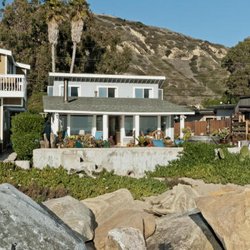 Seacliff Surfbreak Beach House Rental - Rincon Beach Park