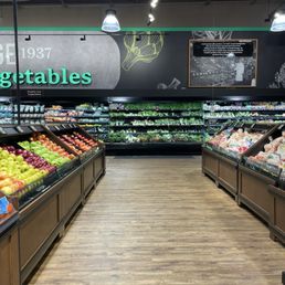 Fresh vegetable section Fresh vegetable section