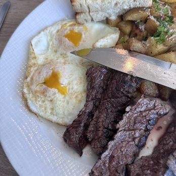 Lighthouse - Steak & Eggs - Breakfast & Brunch Near Me - Newport Beach, California