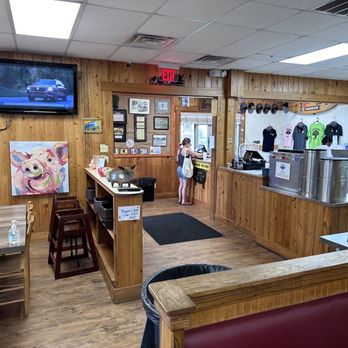 Jackson's Big Oak Barbecue - Entrance - Barbeque Near Me - Wilmington, North Carolina Jackson's Big Oak Barbecue - Entrance - Barbeque Near Me - Wilmington, North Carolina