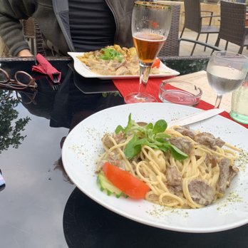 Kleine Einkehr - Spaghetti mit Rinderfilet-Streifen und Pfifferlingen - Restaurants Near Me - Königstein, SN Kleine Einkehr - Spaghetti mit Rinderfilet-Streifen und Pfifferlingen - Restaurants Near Me - Königstein, SN