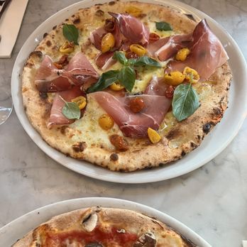 Pazzi - Pizza Near Me - Amsterdam, New Hampshire