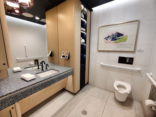 Capital One Lounge at DEN by null