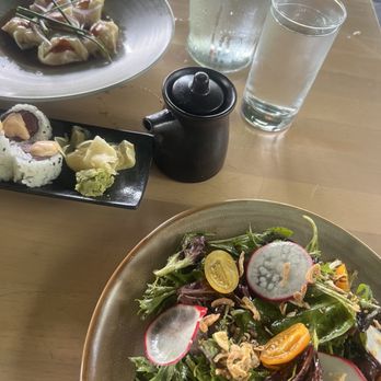 Moshi Moshi - Biscayne Blvd - Sushi Bars Near Me - Miami, Florida