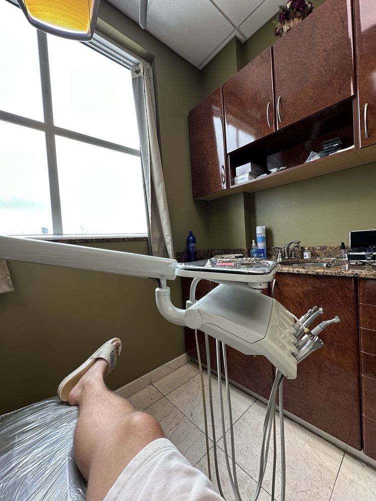 Anatoli Liakhovetski DMD