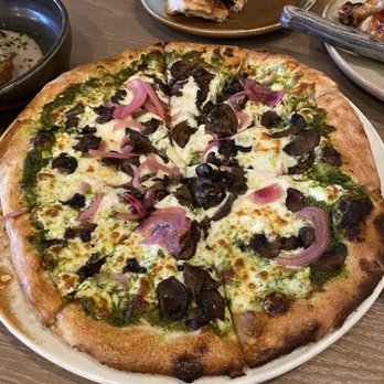 Farm & Fire - Fungi pizza - Canadian (New) Near Me - Banff, Alberta Farm & Fire - Fungi pizza - Canadian (New) Near Me - Banff, Alberta