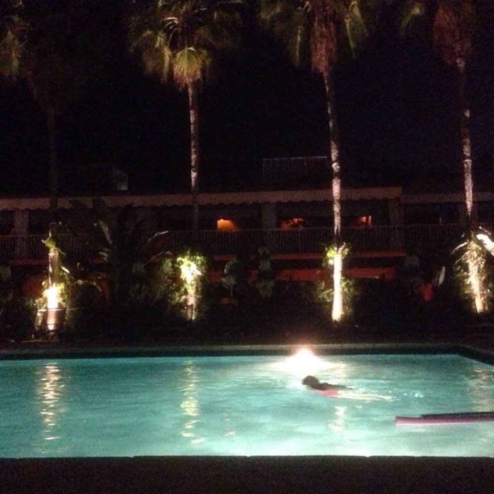 Kimpton Surfcomber Hotel - Hotels Near Me - Miami Beach, Florida