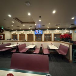Jim Bob's Chicken Fingers - Interior