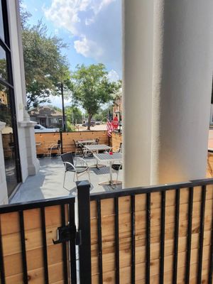 Katy Crossing Icehouse by null