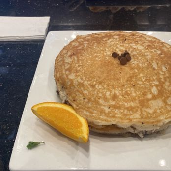 Keke's Breakfast Cafe - Chocolate Chip pancakes - Breakfast & Brunch Near Me - Palm Harbor, Florida