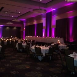 Sas DJs - Beautiful Up Lighting to complement your color scheme...