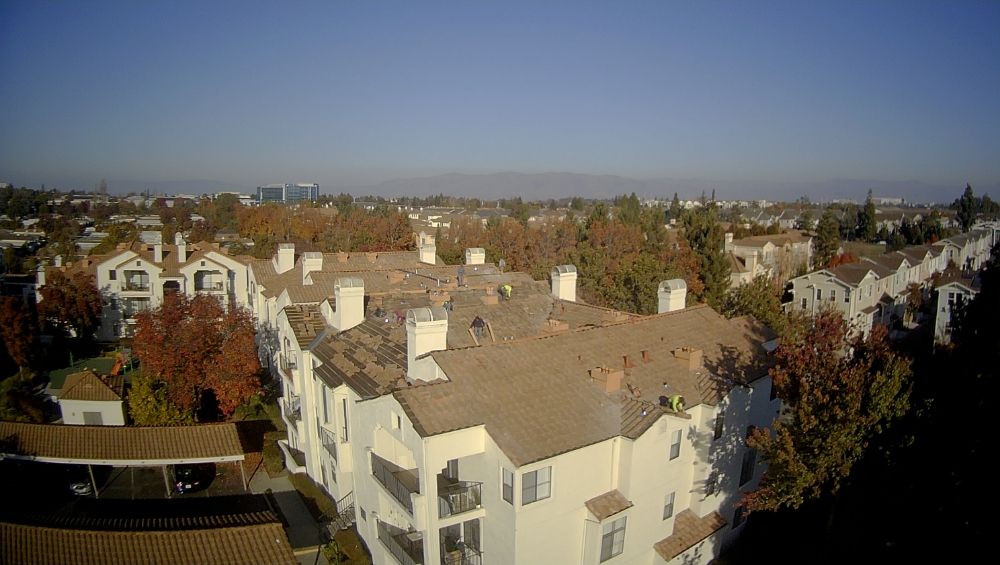 Slide of Julio & Family Roofing