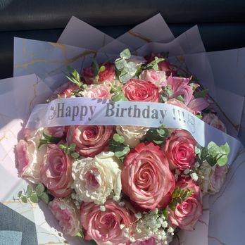 Valen's Flower Shop - Literally so cute ! I love it and the Customer Service - Florists Near Me - Los Angeles, California Valen's Flower Shop - Literally so cute ! I love it and the Customer Service - Florists Near Me - Los Angeles, California