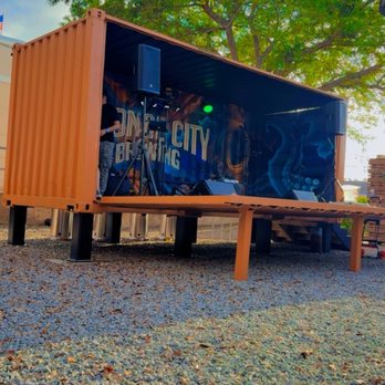 Sponge City Brewing - Brewpubs Near Me - Tarpon Springs, Florida Sponge City Brewing - Brewpubs Near Me - Tarpon Springs, Florida