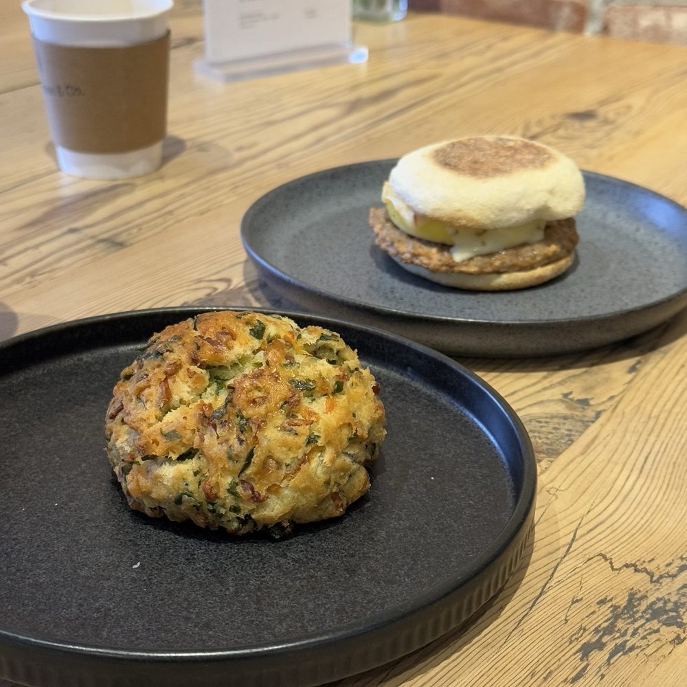 Lincoln House - Coffee & Tea Near Me - Huntley, Illinois Lincoln House - Coffee & Tea Near Me - Huntley, Illinois