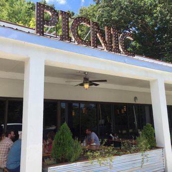 Picnic - outside seating - Barbeque Near Me - Durham, North Carolina Picnic - outside seating - Barbeque Near Me - Durham, North Carolina