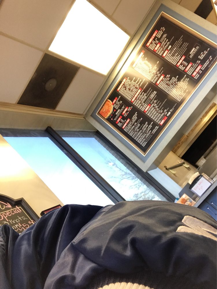 PIZZA EXPRESS Updated September 2024 14 Photos & 36 Reviews 1195 Sunrise Hwy, Copiague