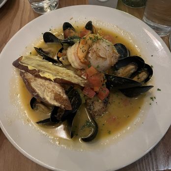 Persimmon Restaurant - Atlantic Bouillabaisse - New American Near Me - Bethesda, Maryland