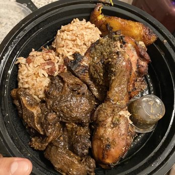 Back A Yard Caribbean Grill - Jerk Chicken and Beef Oxtails Combo - Caribbean Near Me - Campbell, California Back A Yard Caribbean Grill - Jerk Chicken and Beef Oxtails Combo - Caribbean Near Me - Campbell, California
