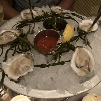 Le Diplomate - Oysters - Brasseries Near Me - Washington, DC, District of Columbia