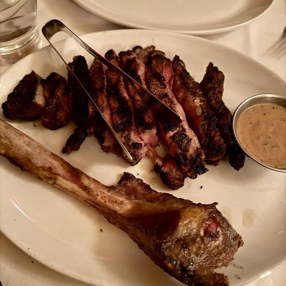 St. Elmo Steak House - Steakhouses Near Me - Indianapolis, Indiana St. Elmo Steak House - Steakhouses Near Me - Indianapolis, Indiana