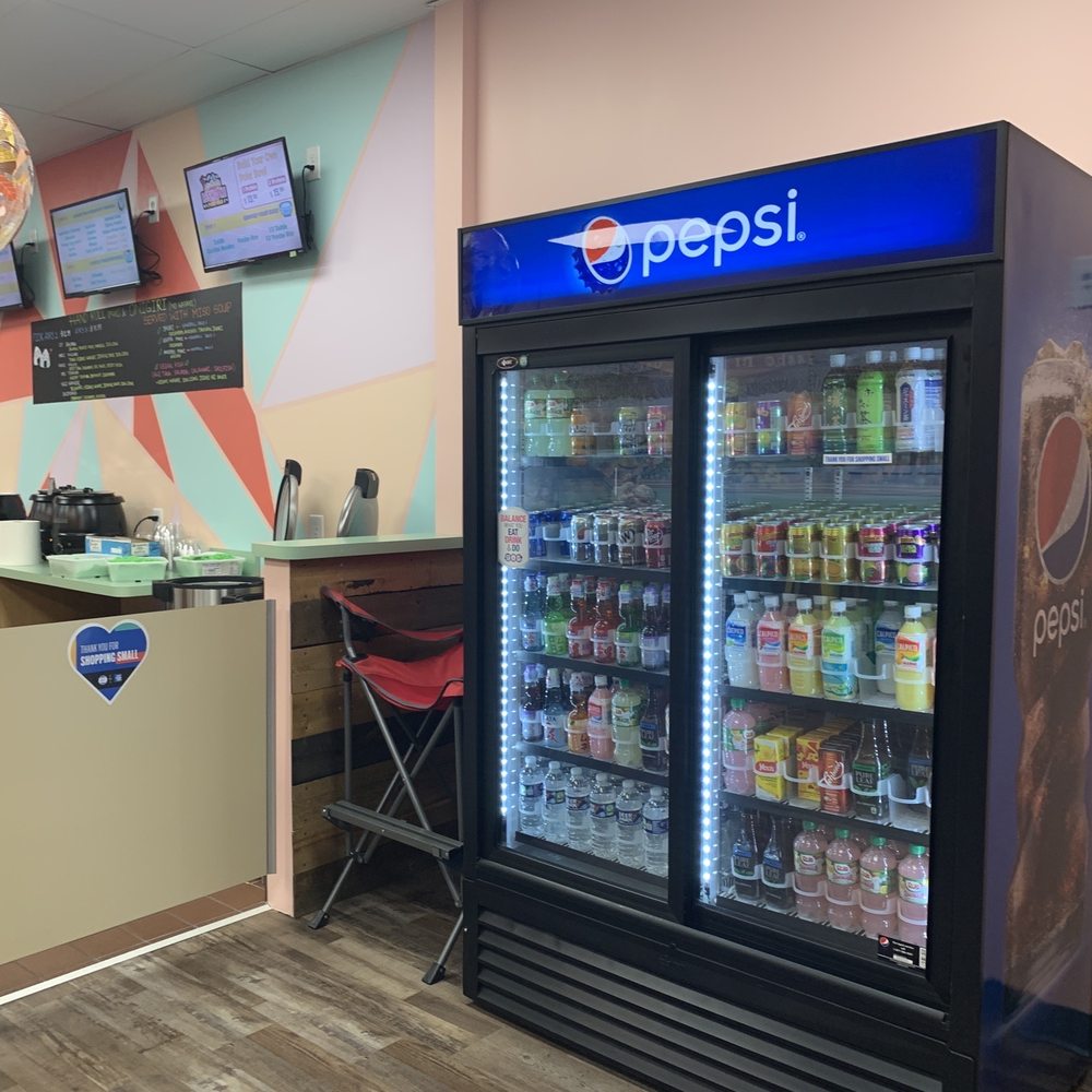 Issho Ni Poke Bar - Inside - Poke Near Me - Mentor, Ohio