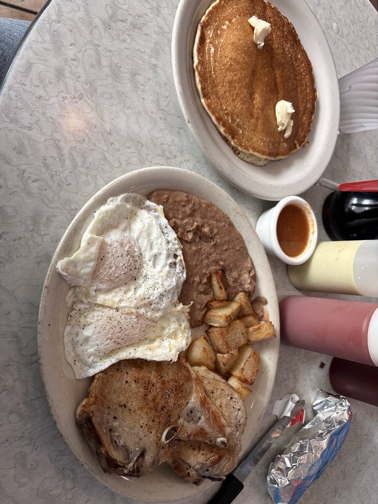 Taqueria La Familia Mexican Restaurant